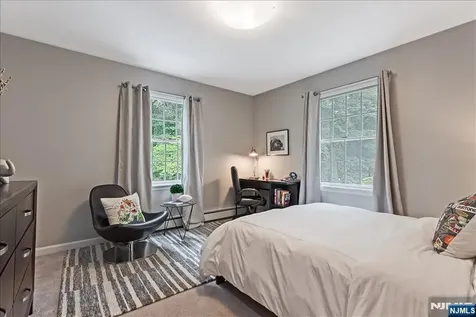 22 Sterling Place Glen Rock NJ 07452