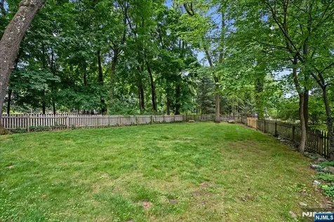 22 Sterling Place Glen Rock NJ 07452