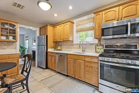 22 Sterling Place Glen Rock NJ 07452