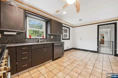 51 Cannonball Road Wanaque NJ 07465
