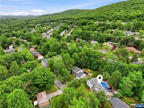 51 Cannonball Road Wanaque NJ 07465