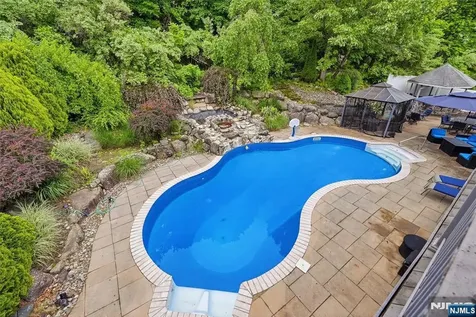51 Cannonball Road Wanaque NJ 07465