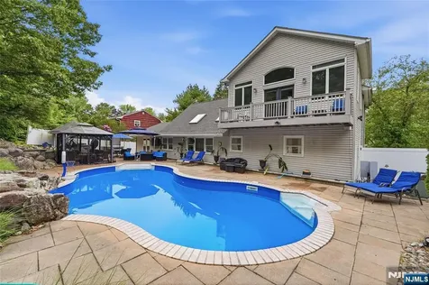 51 Cannonball Road Wanaque NJ 07465