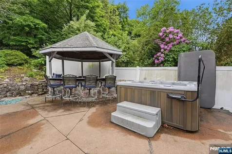 51 Cannonball Road Wanaque NJ 07465