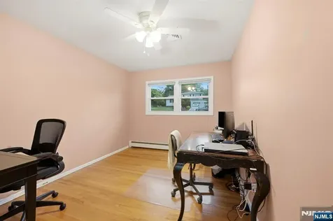 7 Kossuth Place Wayne NJ 07470