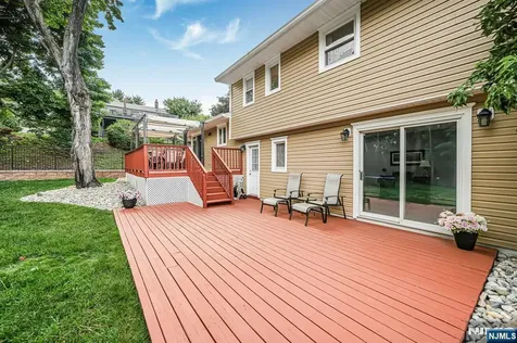 7 Kossuth Place Wayne NJ 07470