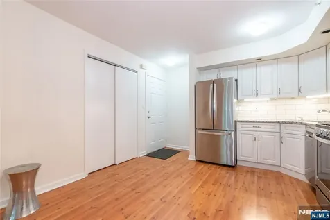 1406 Faulkner Court Mahwah NJ 07430
