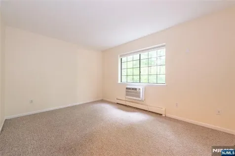 1406 Faulkner Court Mahwah NJ 07430