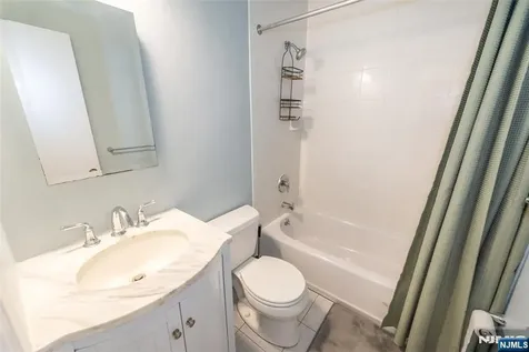 1406 Faulkner Court Mahwah NJ 07430