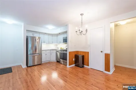 1406 Faulkner Court Mahwah NJ 07430