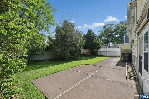 161 Baker Avenue Bergenfield NJ 07621