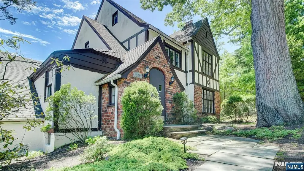 262 Northfield Avenue West Orange NJ 07052