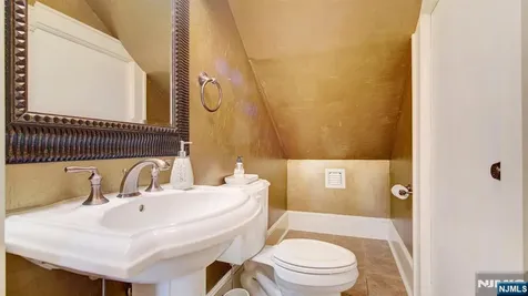 262 Northfield Avenue West Orange NJ 07052