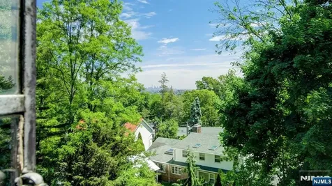 262 Northfield Avenue West Orange NJ 07052