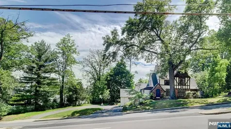 262 Northfield Avenue West Orange NJ 07052