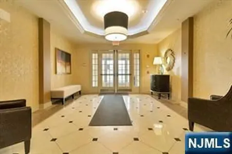 3116 The Plaza Tenafly NJ 07670