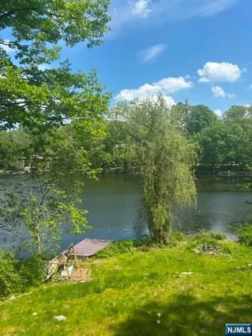 77 Goldfinch Lane West Milford NJ 07421