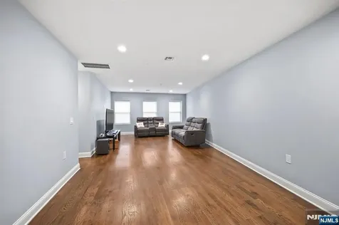 19 Franklin Street Bloomfield NJ 07003