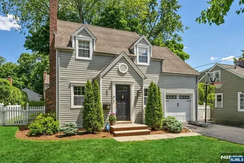 451 Bogert Avenue Ridgewood NJ 07450