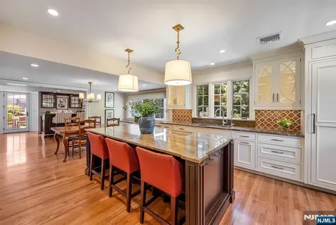 236 Mountain Avenue Ridgewood NJ 07450
