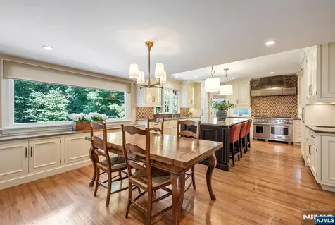 236 Mountain Avenue Ridgewood NJ 07450