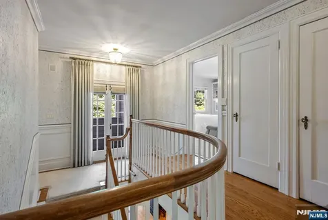 236 Mountain Avenue Ridgewood NJ 07450