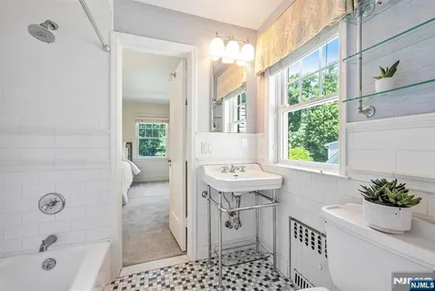 236 Mountain Avenue Ridgewood NJ 07450