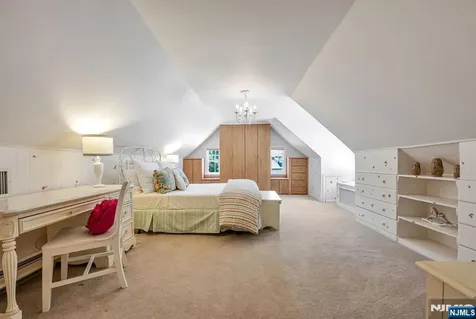 236 Mountain Avenue Ridgewood NJ 07450