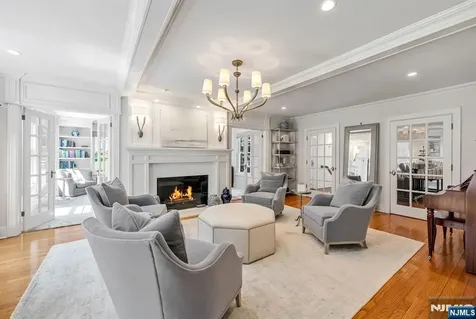 236 Mountain Avenue Ridgewood NJ 07450