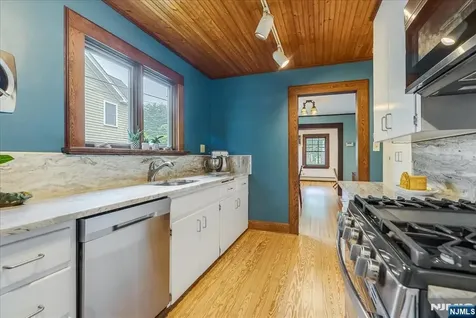 74 Park Avenue Verona NJ 07044