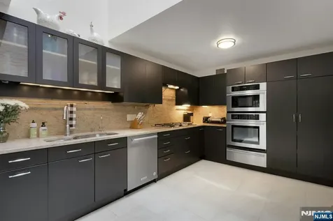 51 Hidden Ledge Road Englewood NJ 07631