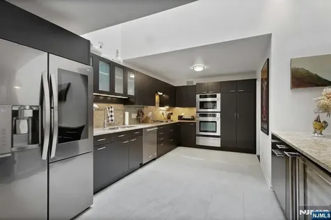 51 Hidden Ledge Road Englewood NJ 07631