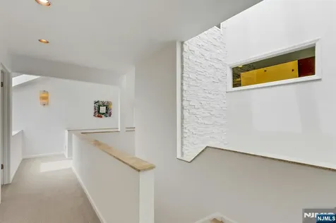 51 Hidden Ledge Road Englewood NJ 07631