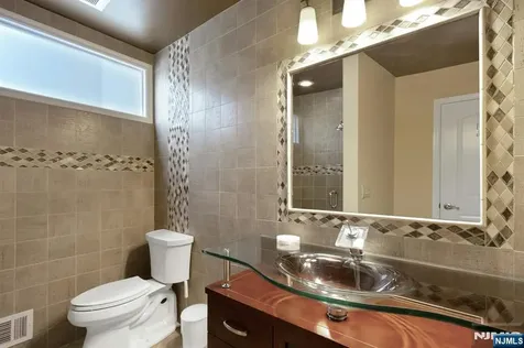 51 Hidden Ledge Road Englewood NJ 07631