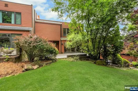 51 Hidden Ledge Road Englewood NJ 07631