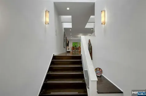 51 Hidden Ledge Road Englewood NJ 07631