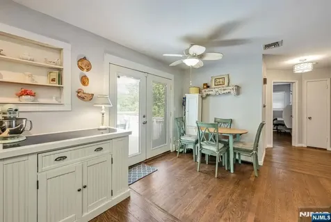 17 Canterbury Road Ringwood NJ 07456
