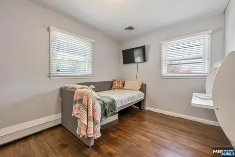 17 Canterbury Road Ringwood NJ 07456