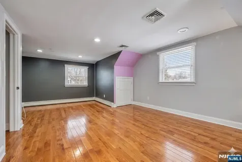 17 Canterbury Road Ringwood NJ 07456