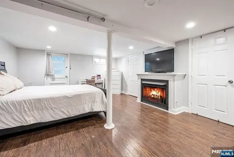 17 Canterbury Road Ringwood NJ 07456