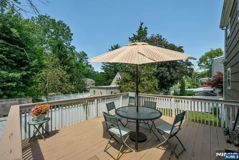 17 Canterbury Road Ringwood NJ 07456