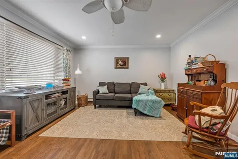 17 Canterbury Road Ringwood NJ 07456