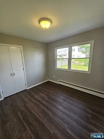 15 Dell Glen Lodi NJ 07644
