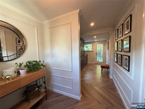 48 New York Avenue Metuchen NJ 08840