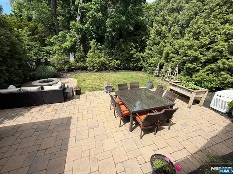 48 New York Avenue Metuchen NJ 08840
