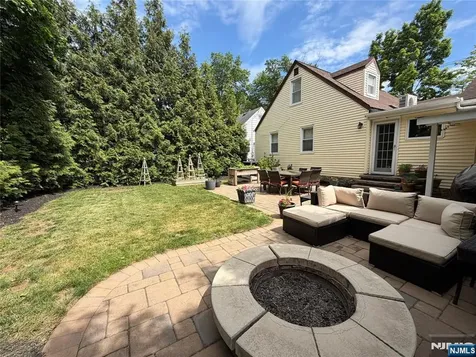 48 New York Avenue Metuchen NJ 08840