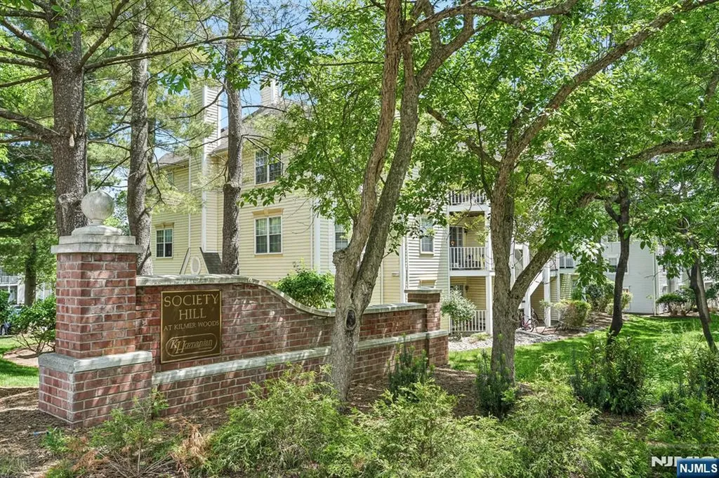 518 Holly Court Mahwah NJ 07430