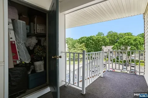 518 Holly Court Mahwah NJ 07430