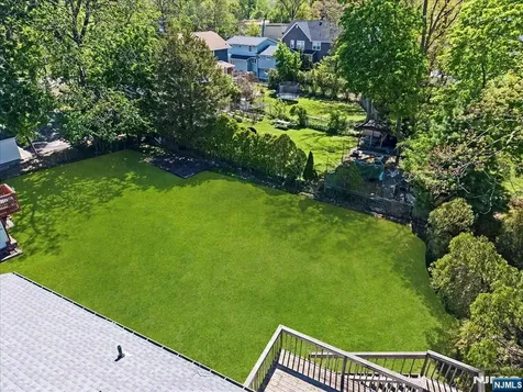 9 Arthur Terrace Livingston NJ 07039