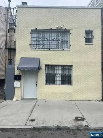 46 E Main Street Paterson NJ 07522